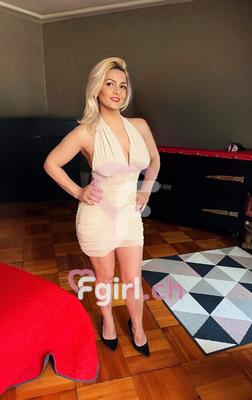 Victoria - Escort in Le Locle
