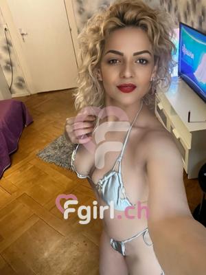 Victoria - Escort in Le Locle