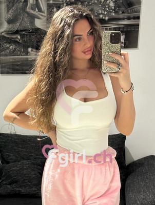 Victoria - Escort à Genève