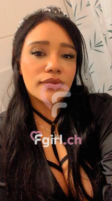 Victoria - Escort in Aigle