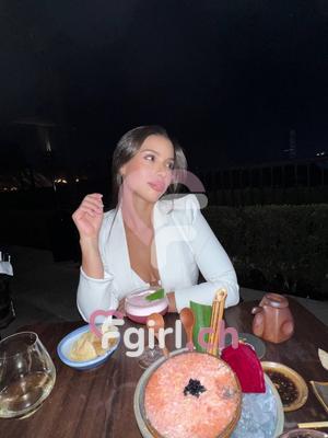 Victoria - Escort à Champel
