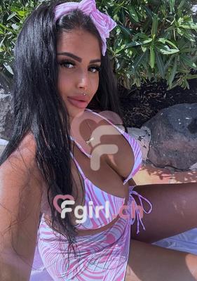 Victoria - Escort in Martigny
