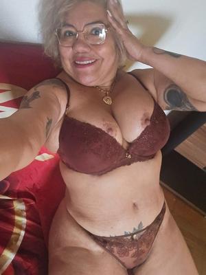 Viki - Escort en Fribourg
