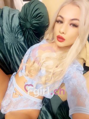 Viki - Massaggiatrice erotica a Montreux