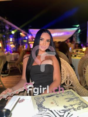 Viky - Massaggiatrice erotica a Morges
