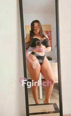 Vilcaespino - Escort in Genf
