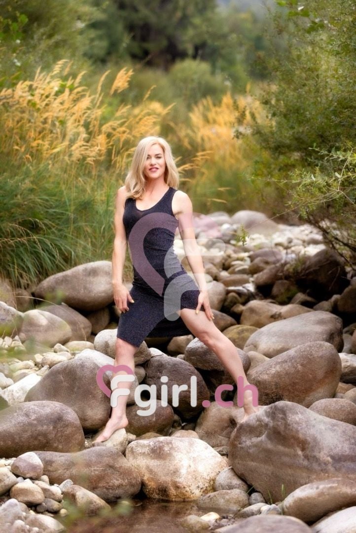 Violet – Lausanne photo 3