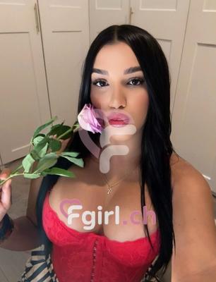 Violeta - Escort in Lausanne