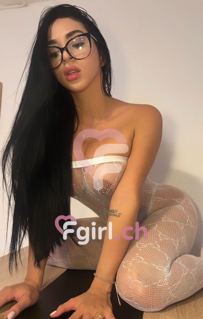 Violeta – Geneva photo 3