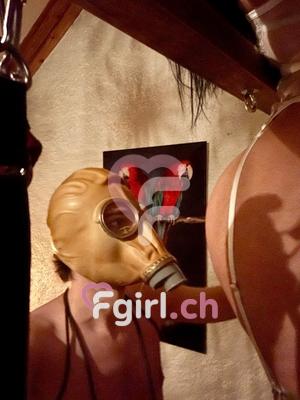 Viviane - Dominatrice BDSM à Neuchâtel
