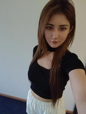 Xiaoyue - Escort à Vevey
