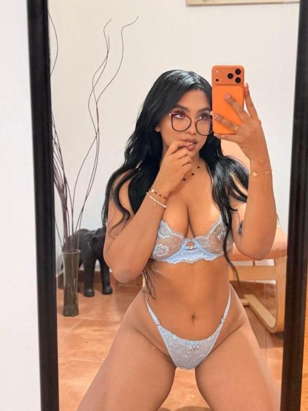 Xiomara - Escort à Prilly
