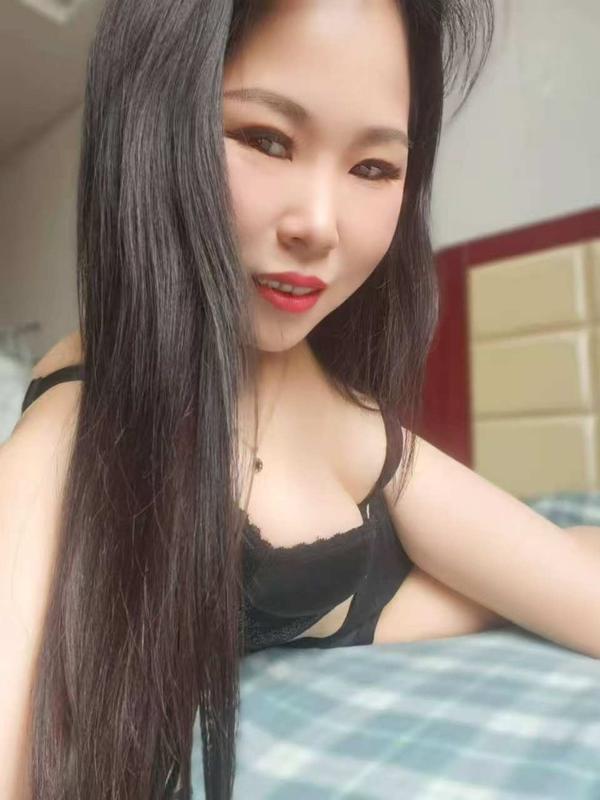 Xixi - Escort a Carouge
