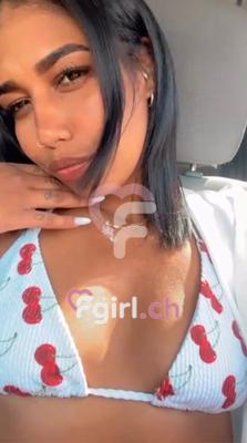 Yailin Aquino - Escort à Genève