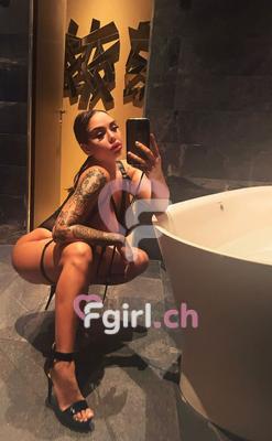 Yailin - Escort à Monthey
