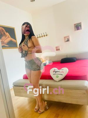 Yasmin - Escort à Genève