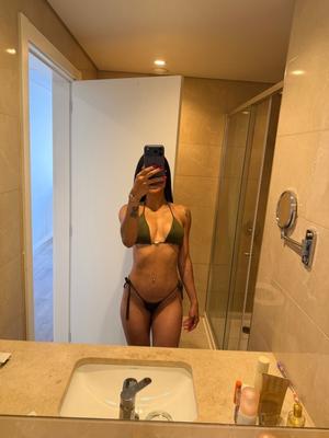 Yasmine - Escort a Lausanne
