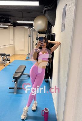 Yasmine - Escort à Lausanne