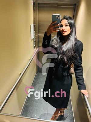 Yasmine - Escort à Champel