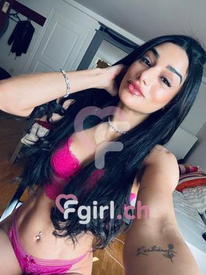 Yasmine - Escort à Champel