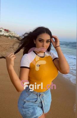 Yasmine - Escort a Genève
