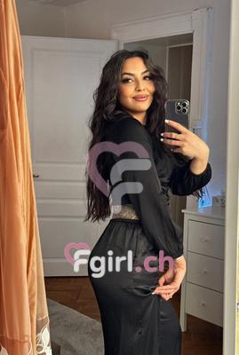 Yasmine - Escort in Eaux-vives
