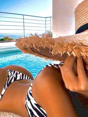 Yessi - Escort à Genève

