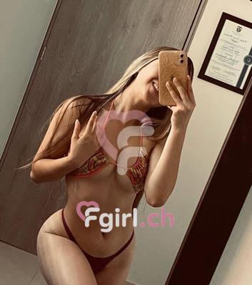 Yicell - Escort in Renens
