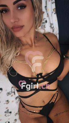 Issa - Escort à Lausanne
