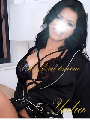 Yulia - Erotic masseuse in Neuchâtel
