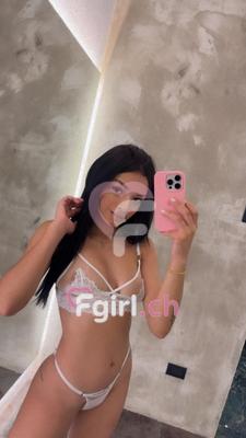 Yummy - Escort in Lausanne