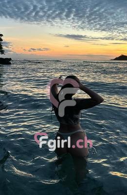 Yurany - Escort in Crans-Montana
