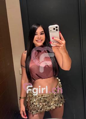 Zoë - Escort in Neuenburg
