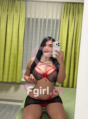Zoë - Escort in Neuenburg

