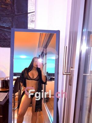 Zoe - Escort a Nyon
