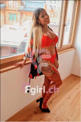 Zoe - Escort in Neuchâtel

